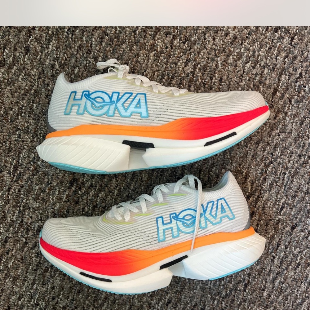 Hoka cielo x1
